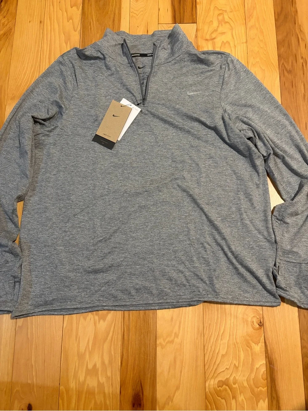 Nike Women’s Heather Gray Long-Sleeve Quarter-Zip Top